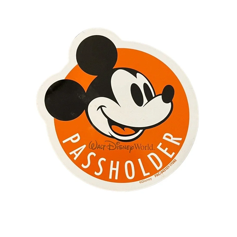 NEW‎ Disney World Annual Passholder Exclusive Mickey Mouse Car Magnet Oval